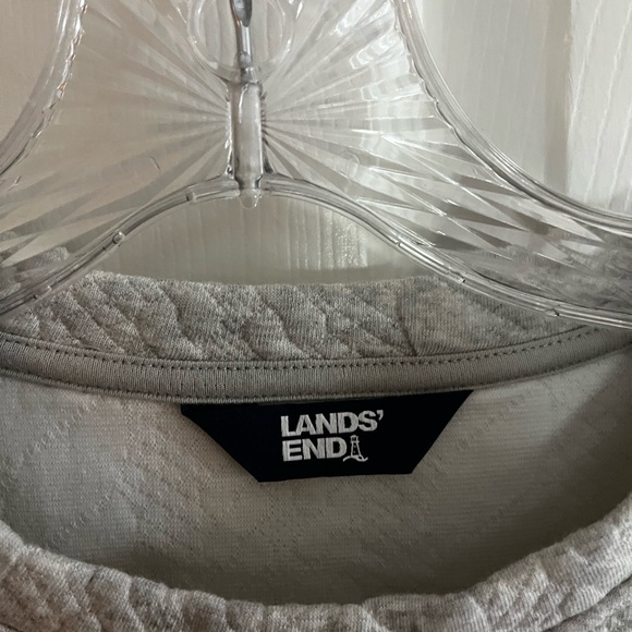 Lands' End/women’s NWT Light Gray Cable Sweatshirt Size S - Picture 4 of 6